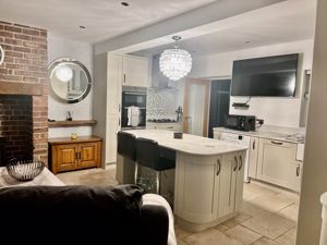 Photo 40- click for photo gallery